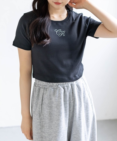 clear（クリア）の「ラインストーンロゴチビT［骨格ウェーブ/クロップドサイズ/華奢見え］（Tシャツ/カットソー・レディース・ブラック/カーキ/オフホワイト/グレー/イエロー/レッド/ピンク・F）」の14枚目の写真