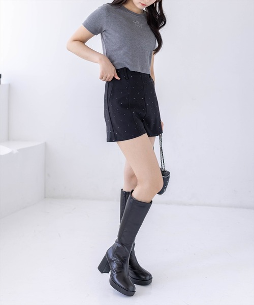 clear（クリア）の「ラインストーンロゴチビT［骨格ウェーブ/クロップドサイズ/華奢見え］（Tシャツ/カットソー・レディース・ブラック/カーキ/オフホワイト/グレー/イエロー/レッド/ピンク・F）」の19枚目の写真