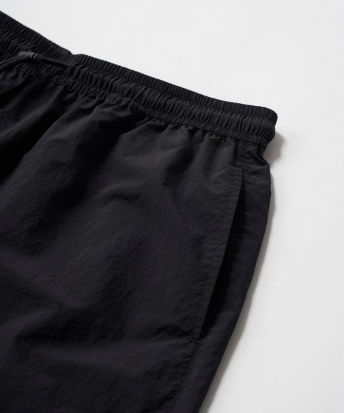 Kappa(カッパ)の「【Kappa/カッパ】バンダナイロンショーツ ユニセックス(その他パンツ・メンズ・ブラック/カーキ・LARGE/MEDIUM)」の7枚目の写真