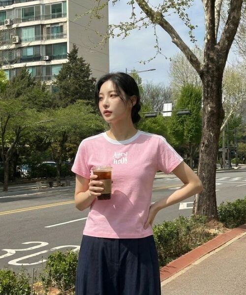 ANEWBROS（アニュブロス）の「ブロネームマーク セミクロップ トラック 半袖Tシャツ 6カラー [ANSE_6002]（Tシャツ/カットソー・レディース・スカイブルー/ネイビー/ピンク/ホワイト×ブラック/ベージュ/ホワイト×グリーン・1）」の11枚目の写真
