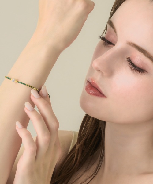 muku(ムク)の「CORD BRACELET/TANSUI PEARL(ブレスレット・メンズ・ブラック/ライトブルー/グリーン・FREE)」の22枚目の写真