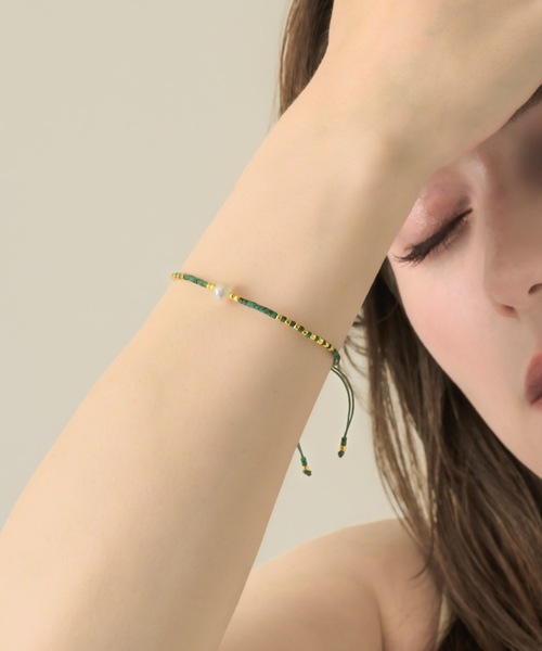 muku(ムク)の「CORD BRACELET/TANSUI PEARL(ブレスレット・メンズ・ブラック/ライトブルー/グリーン・FREE)」の19枚目の写真