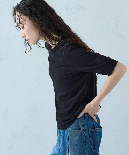 COMME CA ISM(コムサイズム)の「シアー テレコTシャツ(Tシャツ/カットソー・レディース・ブラック/ホワイト・LARGE/MEDIUM)」の1枚目の写真
