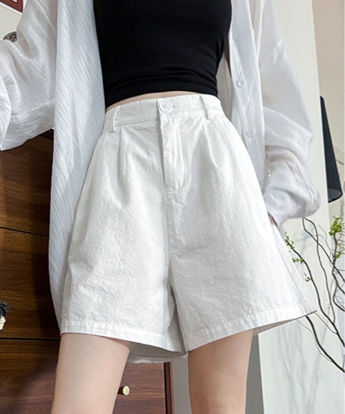 kirakiraShop(キラキラショップ)の「Aライン ショートパンツ(その他パンツ・レディース・ベージュ/ホワイト/ブラック・L/M)」の1枚目の写真
