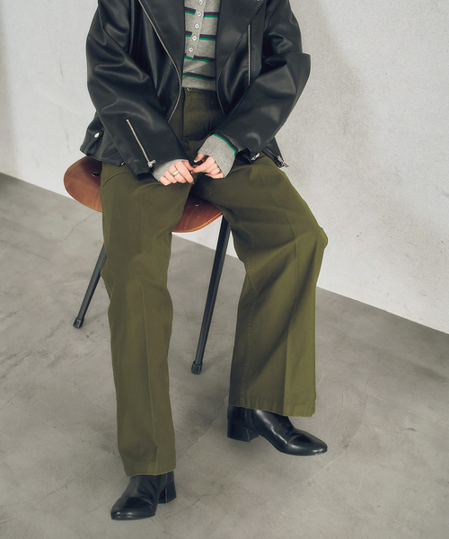 Spick & Span(スピックアンドスパン)の「《WEB限定カラー有り》バックサテンストレッチベイカーパンツ(カーゴパンツ・レディース・カーキ/ブラウン/ベージュ・38/36/34/40)」の4枚目の写真