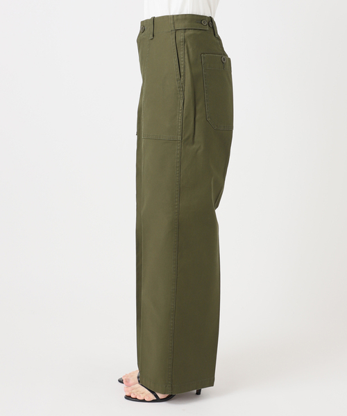 Spick & Span(スピックアンドスパン)の「《WEB限定カラー有り》バックサテンストレッチベイカーパンツ(カーゴパンツ・レディース・カーキ/ブラウン/ベージュ・38/36/34/40)」の10枚目の写真
