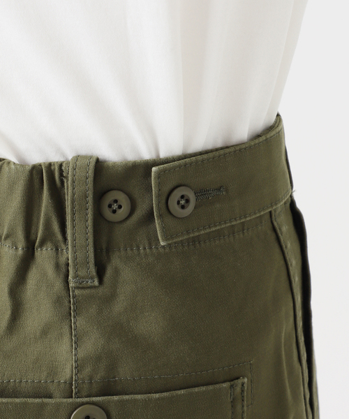Spick & Span(スピックアンドスパン)の「《WEB限定カラー有り》バックサテンストレッチベイカーパンツ(カーゴパンツ・レディース・カーキ/ブラウン/ベージュ・38/36/34/40)」の17枚目の写真