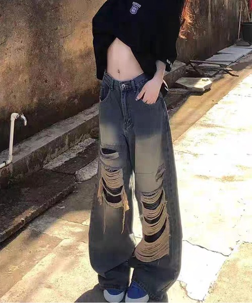 AsheKsha（アシクシャ）の「ディストレスグラデーションの破れたワイドレッグジーンズ（デニムパンツ・レディース・ブルー・F）」の3枚目の写真