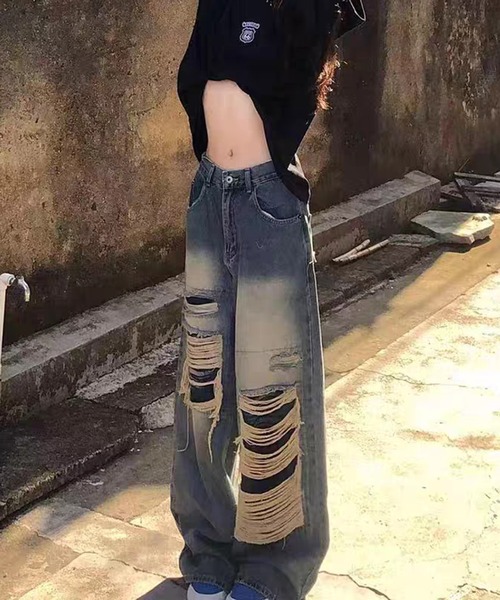 AsheKsha（アシクシャ）の「ディストレスグラデーションの破れたワイドレッグジーンズ（デニムパンツ・レディース・ブルー・F）」の9枚目の写真