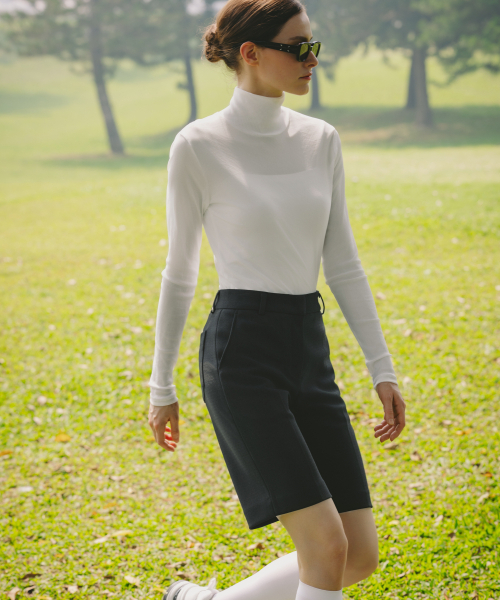OBER GOLF(オーベルゴルフ)の「メッシュハイネックベースレイヤー(ベージュ)(Tシャツ/カットソー・レディース・ベージュ・FREE)」の4枚目の写真