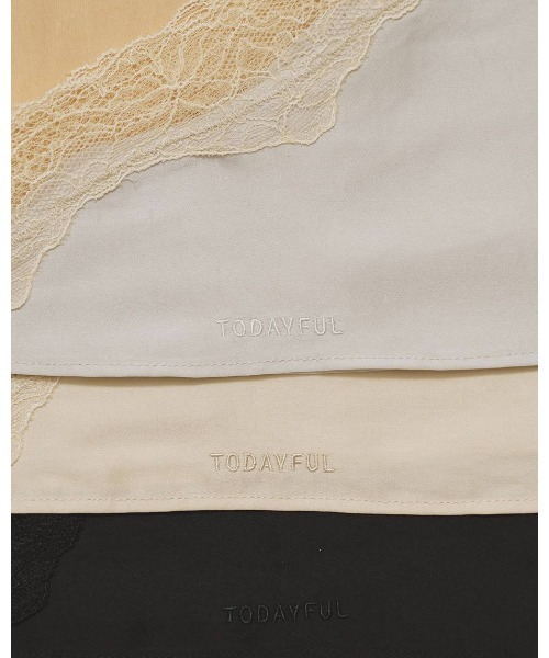 TODAYFUL(トゥデイフル)の「Satin Lace Scarf 12611027(ストール/ショール・レディース・オフホワイト/グリーン/ブラック・FREE)」の5枚目の写真