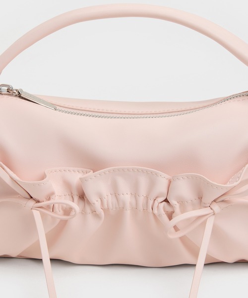 CHARLES & KEITH(チャールズ & キース)の「Reese リース ルーシュド ボウ トップ ハンドルバッグ(ハンドバッグ・レディース・ピンク系その他3/ブラウン系その他7・S)」の5枚目の写真