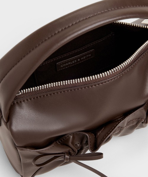 CHARLES & KEITH(チャールズ & キース)の「Reese リース ルーシュド ボウ トップ ハンドルバッグ(ハンドバッグ・レディース・ピンク系その他3/ブラウン系その他7・S)」の11枚目の写真