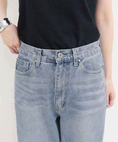 fredy emue(フレディエミュ)の「セミフレア切替デニムパンツ(デニムパンツ・レディース・グレイッシュベージュ/サックスブルー・36/38)」の20枚目の写真
