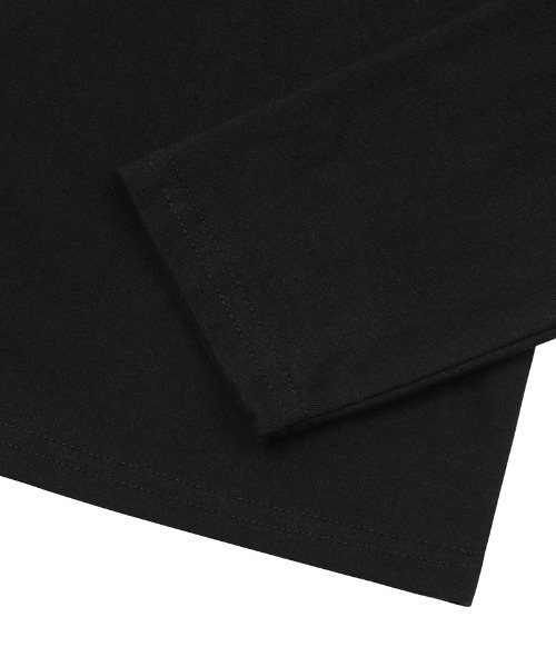 MUCENT(ムセント)の「◇MUCENT◇ブランド直輸入正規品/カモフラ柄/MIOVE カモ シグネチャー ロゴ 長袖 Tシャツ MIOVE CAMO SIGNATURE LOGO LONG SLEEVE T(Tシャツ/カットソー・レディース・ホワイト/ブラック・FREE)」の5枚目の写真