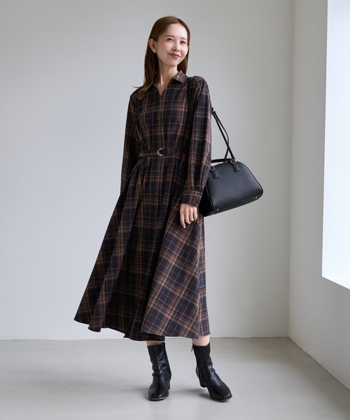 ROPE' PICNIC(ロペピクニック)の「ウエストタックシャツコンシャスワンピース(ワンピース・レディース・ネイビー系/ネイビー/グレー・L/M/S)」の8枚目の写真