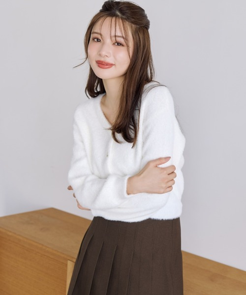 MISCH MASCH(ミッシュマッシュ)の「2026秋冬新作 シャギーVネックカーディガン(カーディガン/ボレロ・レディース・ホワイト/ブルー/ブラウン/ワイン/ピンク・フリ-)」の7枚目の写真
