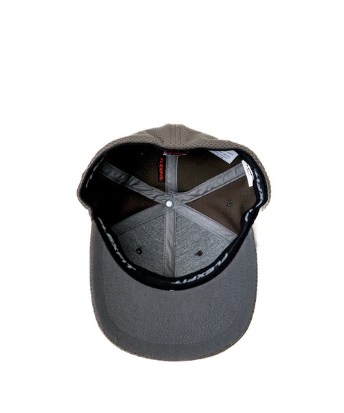 FLEXFIT（フレックスフィット）の「【es】【Flexfit】3D Hexagon Stretch Jersey Cap（キャップ・レディース・ブラック/ダークグレー/ホワイト・S-M/L-XL）」の12枚目の写真
