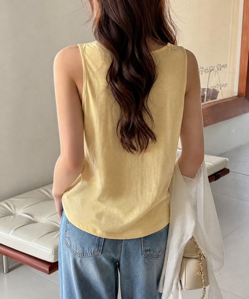 JOCOSA(ジョコサ)の「オーバーサイズ シアータンクトップ(タンクトップ・レディース・イエロー/ピンク/ベージュ/ブラック/ホワイト・XL/S/M/L)」の14枚目の写真