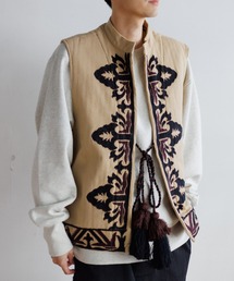 LEIN（リーン）の「【MEN , WOMEN】LEIN 幾何学柄刺繍ベスト（ベスト）」