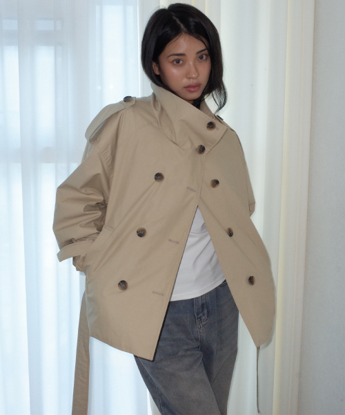 CHICKS(チックス)の「ハイネックベルト付きハーフトレンチコートジャケットベージュ(その他アウター・レディース・ベージュ・ONE SIZE)」の3枚目の写真