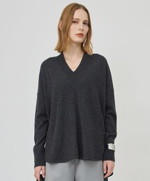 ICB（アイシービー）の「ソフトカシミヤミックス Vネックニット（ニット/セーター）」