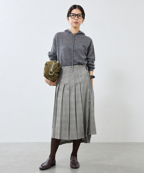 IENA(イエナ)の「O'neil of Dublin/オニールオブダブリン 別注 キルトスカート A16181(スカート・レディース・ブルー系その他/ブラック/カーキ・FREE)」の4枚目の写真