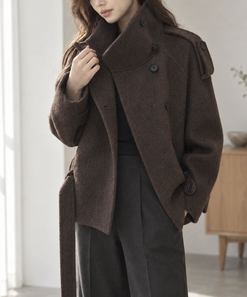 SAISON DE PAPILLON(セゾンドパピヨン)の「【2026AW】レディース ミドル丈 スタンドカラー ラグランスリーブ ベルト付き ウエストマーク ポケット付き エポレット アンブレラヨーク トレンチ風 長袖 防寒 秋冬(ダウンジャケット/コート・レディース・ブラウン/オートミール・M)」の3枚目の写真