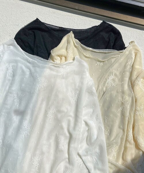 Omekashi(オメカシ)の「フラワードットチュールプルオーバー(Tシャツ/カットソー・レディース・ブラック/アイボリー/オフホワイト・FREE)」の2枚目の写真
