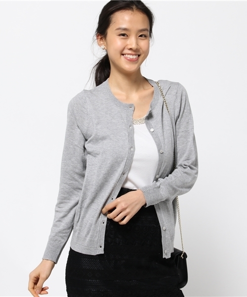 ikka（イッカ）の「14Gシルク混カーディガン（カーディガン/ボレロ・レディース・イエロー/ネイビー/オフホワイト/グレー/グリーン・LARGE/MEDIUM）」の3枚目の写真