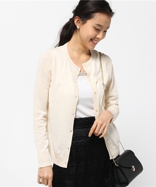 ikka（イッカ）の「14Gシルク混カーディガン（カーディガン/ボレロ・レディース・イエロー/ネイビー/オフホワイト/グレー/グリーン・LARGE/MEDIUM）」の2枚目の写真