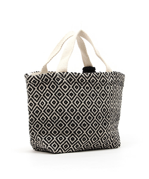 SEVENDAYS=SUNDAY（セブンデイズサンデイ）の「ＬＰ　ｔｏｔｏ　ｂａｇ＿ｄｉａｍｏｎｄ（ショルダーバッグ・レディース・ブラック/ミント/オフホワイト・FREE）」の4枚目の写真