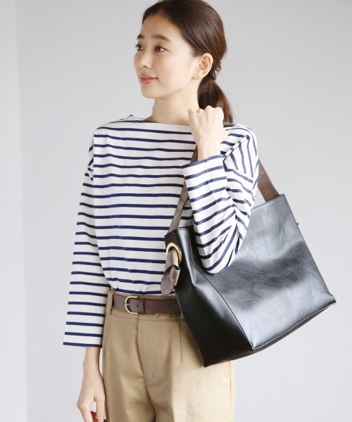 LEPSIM(レプシィム)の「ムスビハンドルトートバッグ 743260(トートバッグ・レディース・ブラック/ライトベージュ・ONE SIZE)」の2枚目の写真