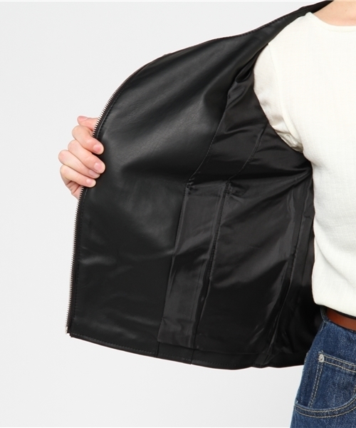 Re:EDIT(リエディ)の「ェイクレザーノーカラーライダースジャケット(ノーカラージャケット・レディース・ブラック/グレイッシュベージュ/ピンク・LARGE/MEDIUM)」の11枚目の写真