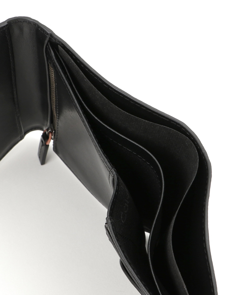 Calvin Klein Jeans Accessory（カルバン・クラインジーンズアクセサリー）の「ミディアム３つ折りレザーウォレット（財布・レディース・ブラック・ONE SIZE）」の6枚目の写真