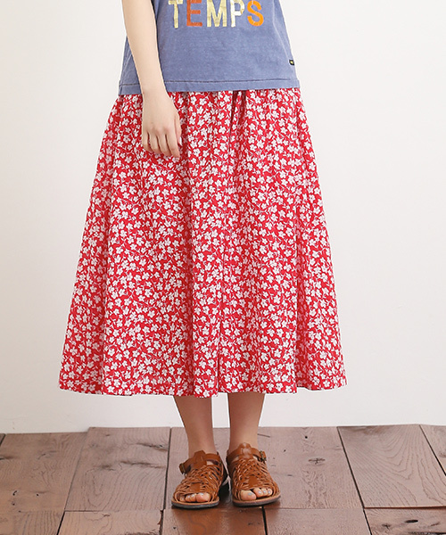 CUBE SUGAR（キューブシュガー）の「レトロフラワープリント ギャザーフレアースカート（スカート・レディース・レッド/ネイビー/ブルー・M）」の3枚目の写真
