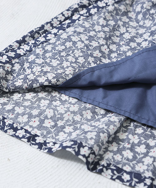 CUBE SUGAR（キューブシュガー）の「レトロフラワープリント ギャザーフレアースカート（スカート・レディース・レッド/ネイビー/ブルー・M）」の13枚目の写真