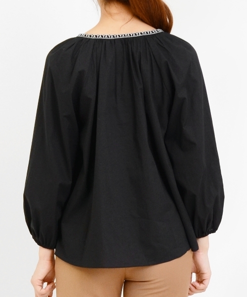 le.coeur blanc（ルクールブラン）の「【WEB限定PRICE】フラワー刺繍スキッパーブラウス（シャツ/ブラウス・レディース・ブラウン系その他3/オフホワイト/ブラック系その他・FREE）」の17枚目の写真