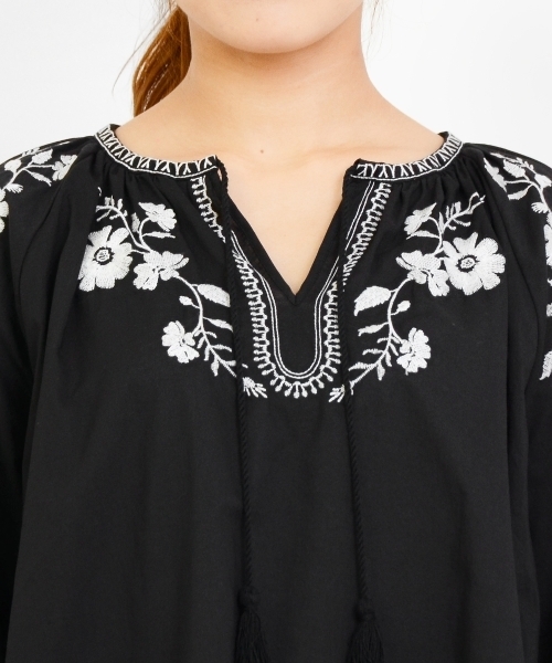 le.coeur blanc（ルクールブラン）の「【WEB限定PRICE】フラワー刺繍スキッパーブラウス（シャツ/ブラウス・レディース・ブラウン系その他3/オフホワイト/ブラック系その他・FREE）」の18枚目の写真