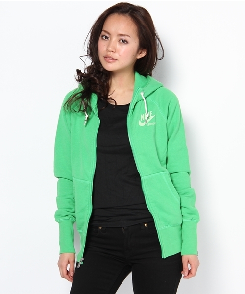 NIKE(ナイキ)の「WMNS ウォッシュド AW77 FZ パーカー(パーカー・レディース・レッド/グリーン/ネイビー・SMALL/MEDIUM)」の6枚目の写真