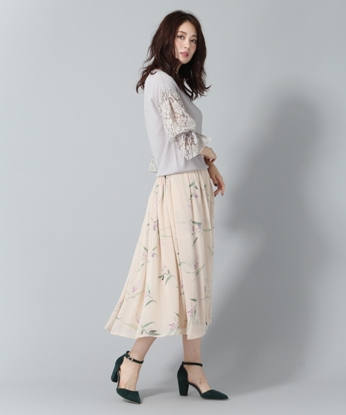 Andemiu（アンデミュウ）の「ソデレースニットプルオーバー769080（ニット/セーター・レディース・ブラウン/グレー/ブラック・FREE）」の4枚目の写真