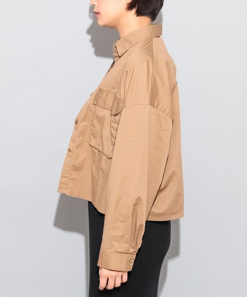 CIAOPANIC(チャオパニック)の「綿ツイルフラップポケット付きシャツ(シャツ/ブラウス・レディース・ベージュ/レッド/アイボリー・FREE)」の9枚目の写真