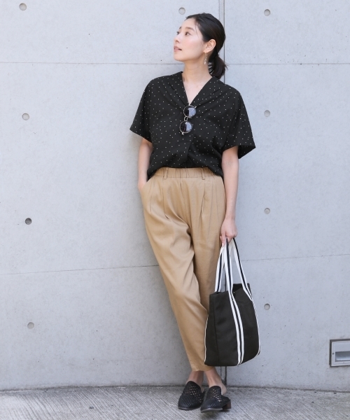 LEPSIM(レプシィム)の「カイキンスキッパーガラシャツ 784585(シャツ/ブラウス・レディース・ネイビー/イエロー/ドット・FREE)」の9枚目の写真