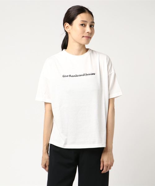 KOBE LETTUCE（コウベレタス）の「英字ロゴ刺繍ボックスシルエットシンプルTシャツ（Tシャツ/カットソー・レディース・オフホワイト/グリーン/レッド/ネイビー・FREE）」の7枚目の写真