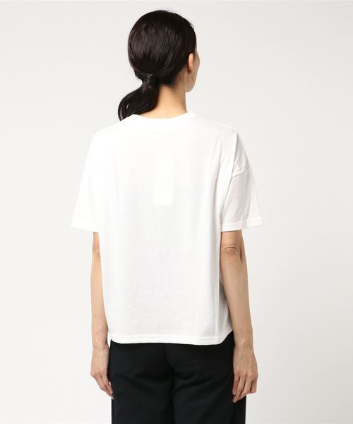 KOBE LETTUCE（コウベレタス）の「英字ロゴ刺繍ボックスシルエットシンプルTシャツ（Tシャツ/カットソー・レディース・オフホワイト/グリーン/レッド/ネイビー・FREE）」の6枚目の写真