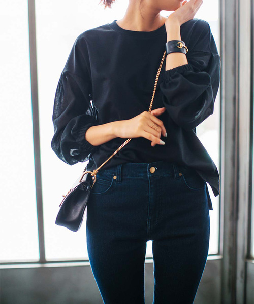 IEDIT（イディット）の「ＩＥＤＩＴ　異素材スリーブのデザインスウェットトップス（スウェット・レディース・ブラック/杢グレー・SMALL/MEDIUM/LARGE/X-LARGE/XX-LARGE）」の3枚目の写真