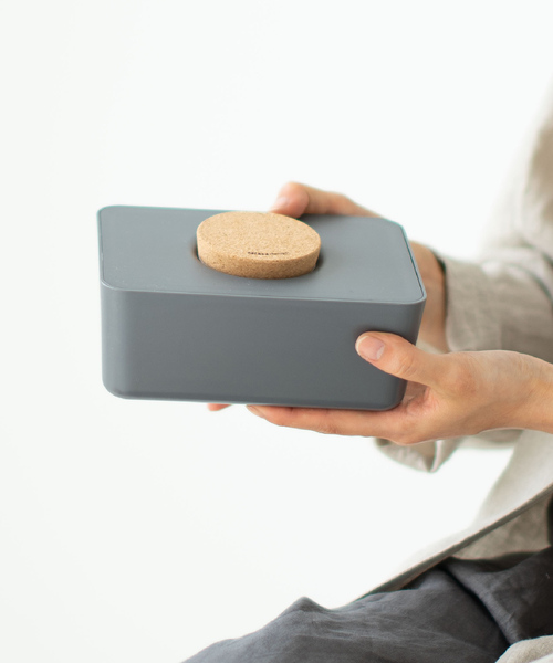 sarasa design(サラサデザイン)の「b2c ウェットティッシュホルダー コルク蓋(おむつ用品/おむつポーチ・レディース・ホワイト/チャコールグレー/ライトグレー/ブラック・ONE SIZE)」の11枚目の写真