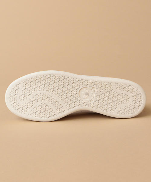 adidas Originals(アディダスオリジナルス)の「<adidas Originals(アディダス)>∴Stan Smith スタンスミス イエロー(スニーカー・レディース・イエロー・24.0cm/23.0cm/25.0cm/22.5cm/23.5cm/24.5cm)」の5枚目の写真