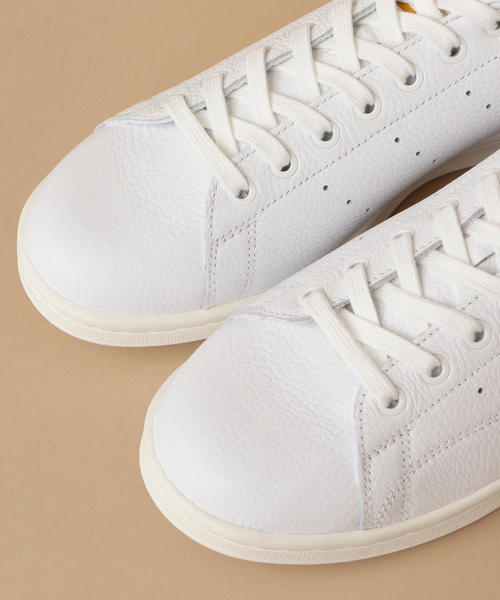adidas Originals(アディダスオリジナルス)の「<adidas Originals(アディダス)>∴Stan Smith スタンスミス イエロー(スニーカー・レディース・イエロー・24.0cm/23.0cm/25.0cm/22.5cm/23.5cm/24.5cm)」の6枚目の写真