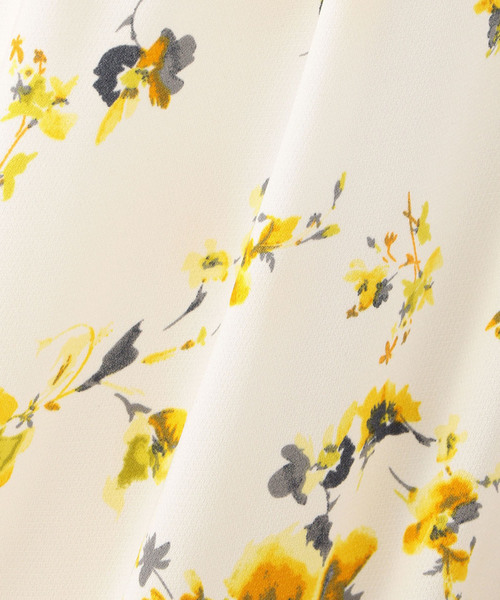Petit Honfleur（プチオンフルール）の「花柄ロールネックブラウス（シャツ/ブラウス・レディース・ピンク/イエロー・11号/9号/13号）」の13枚目の写真